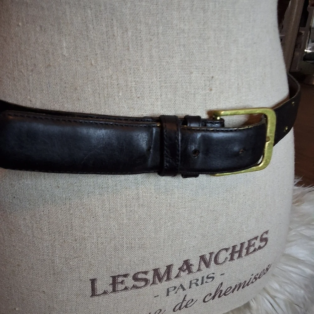 Coach Vintage Black Leather Belt with Gold-Tone Buckle 36
